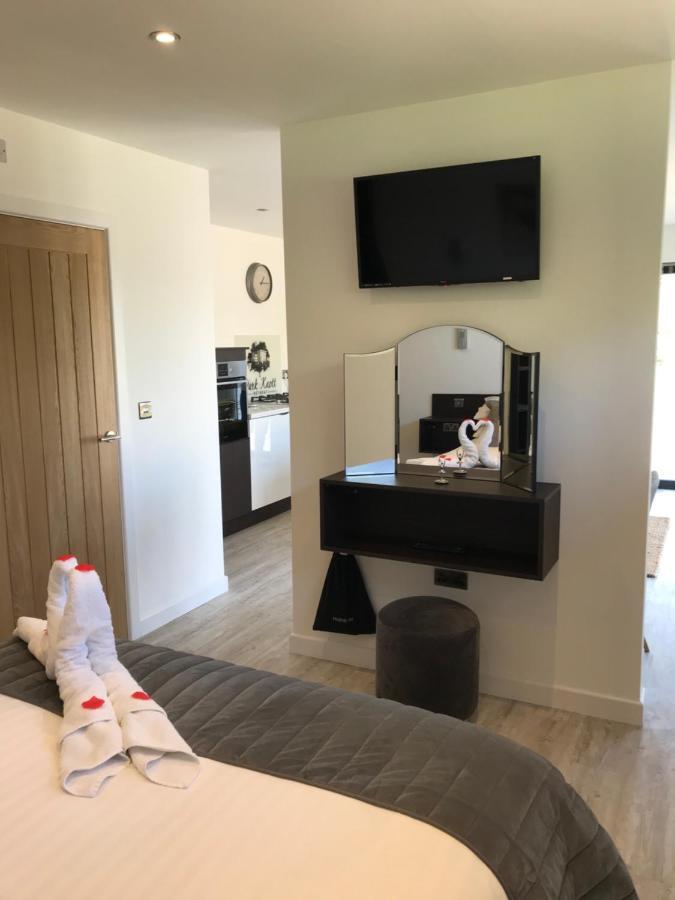 Parkknott Retreat Luxury Lodge With Private Hot Tub Askam in Furness Buitenkant foto